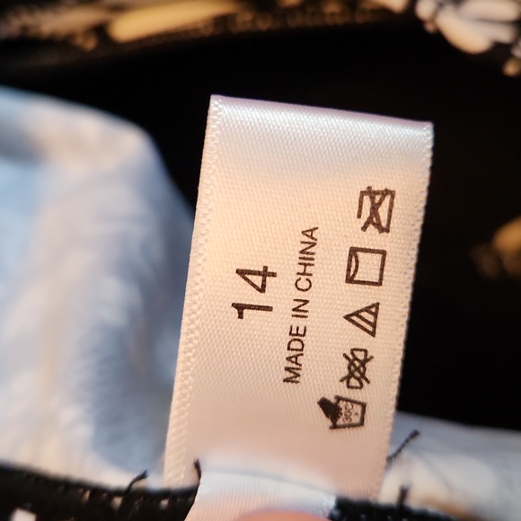 St.John's Bay Tankini Top - Picture 9 of 9